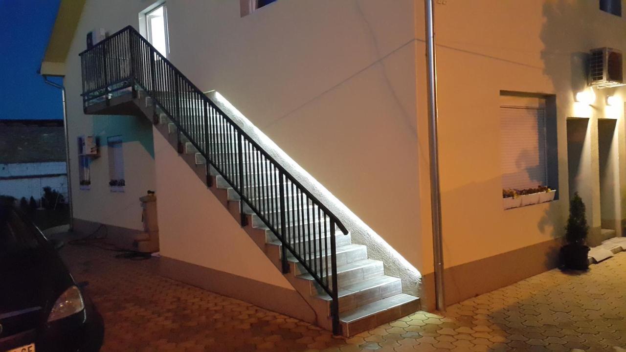 Zen Apartmani Novi Sad Exterior photo